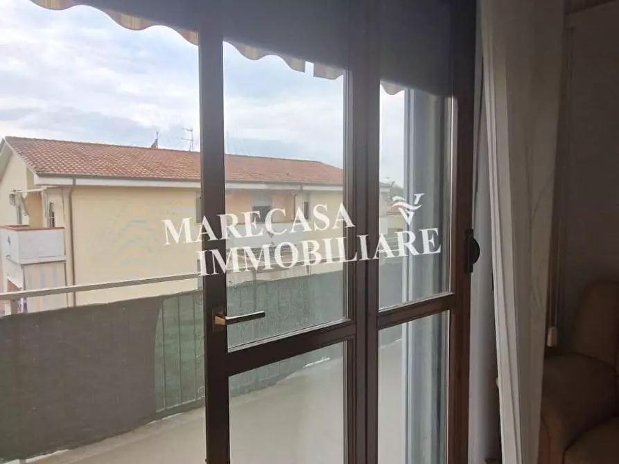 Immagine 11 di Appartamento in vendita  a Sarzana