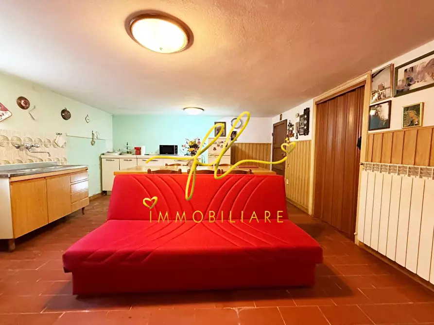 Immagine 21 di Appartamento in vendita  a Cecina