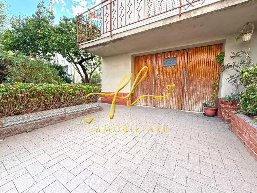 Immagine 12 di Appartamento in vendita  a Cecina