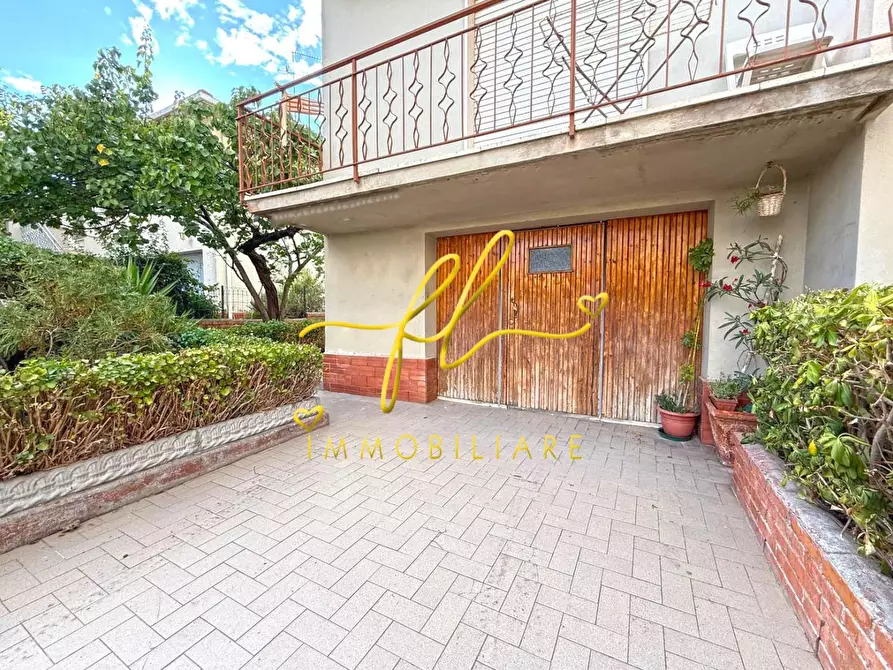 Immagine 14 di Appartamento in vendita  a Cecina