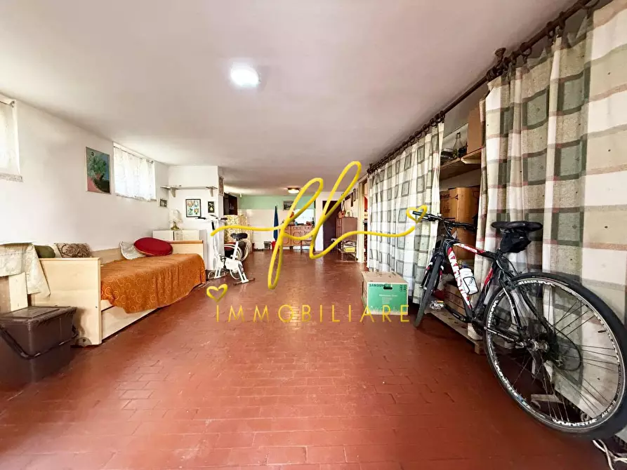 Immagine 24 di Appartamento in vendita  a Cecina