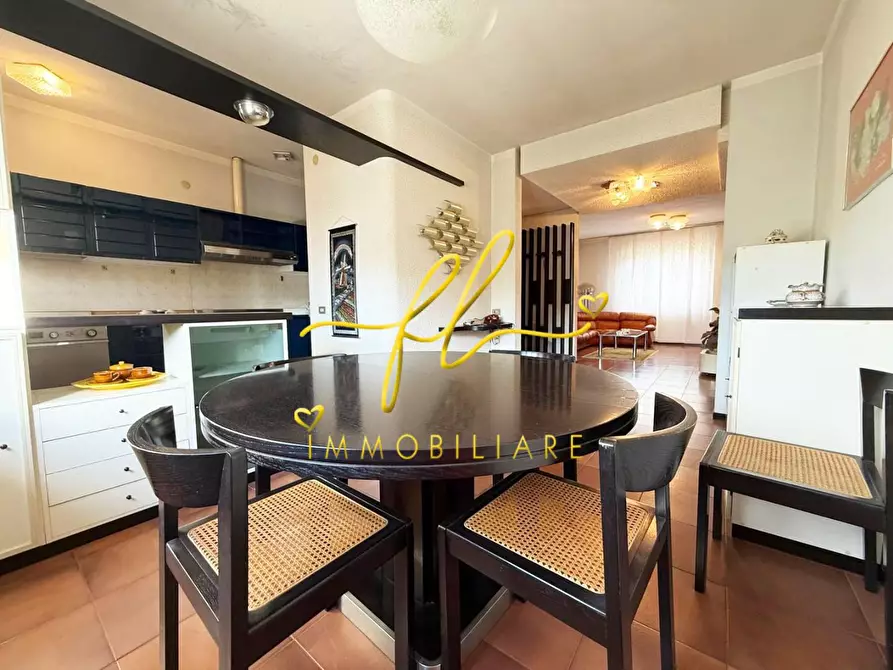 Immagine 8 di Appartamento in vendita  a Cecina