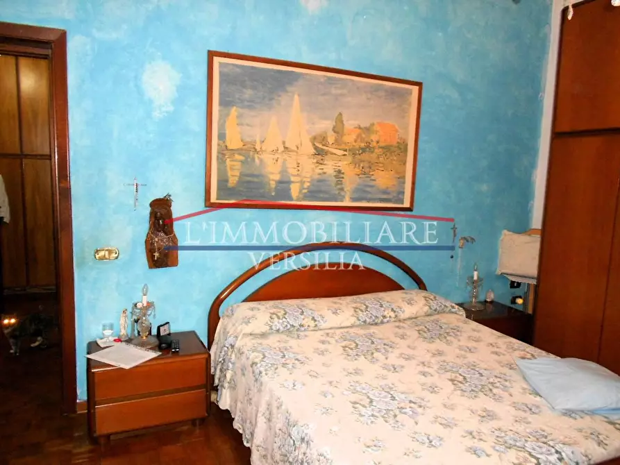 Immagine 35 di Casa bifamiliare in vendita  a Massa