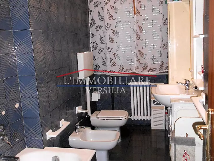 Immagine 38 di Casa bifamiliare in vendita  a Massa