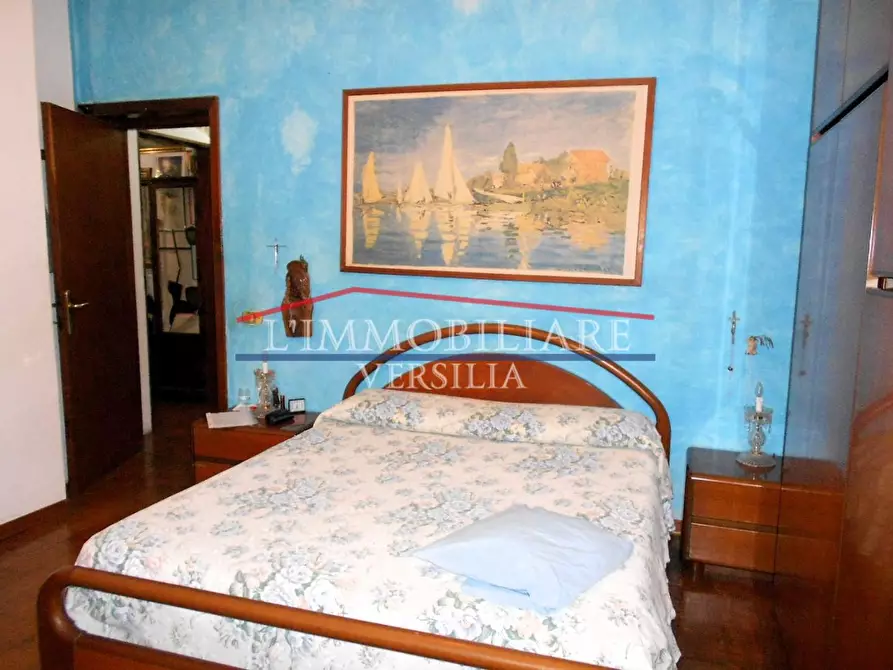 Immagine 34 di Casa bifamiliare in vendita  a Massa