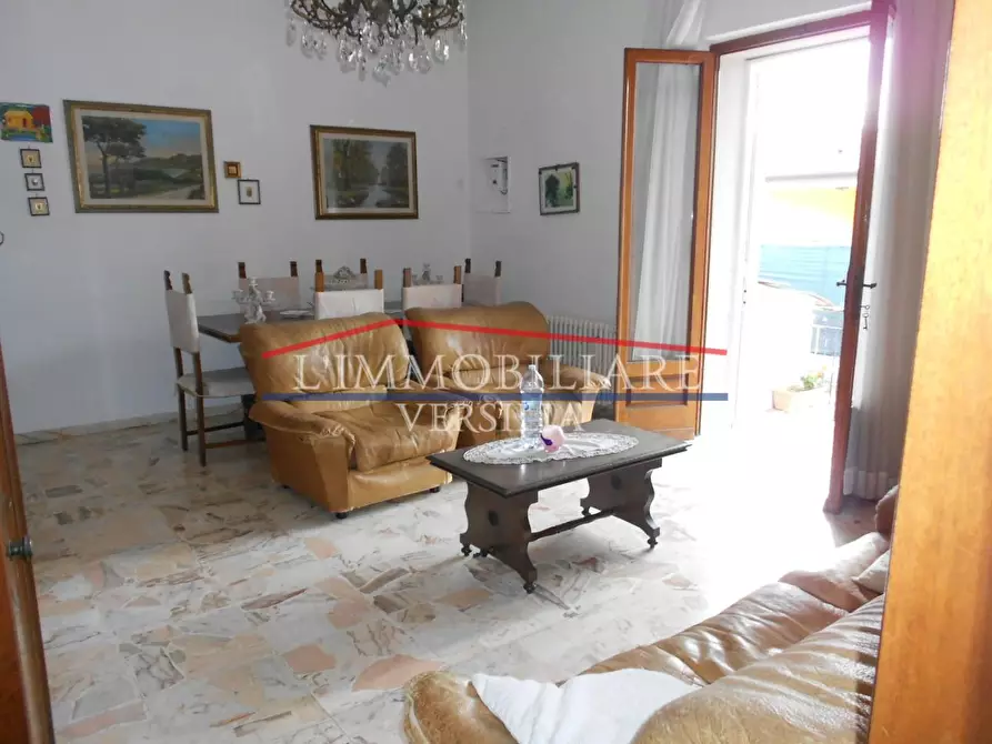 Immagine 10 di Casa bifamiliare in vendita  a Massa