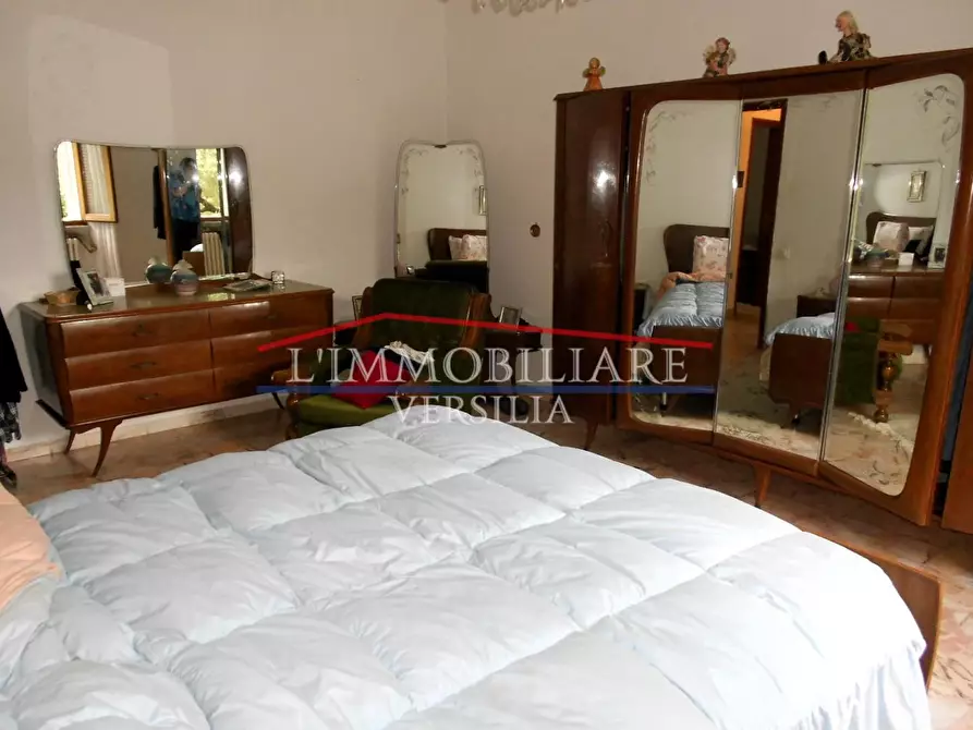 Immagine 20 di Casa bifamiliare in vendita  a Massa