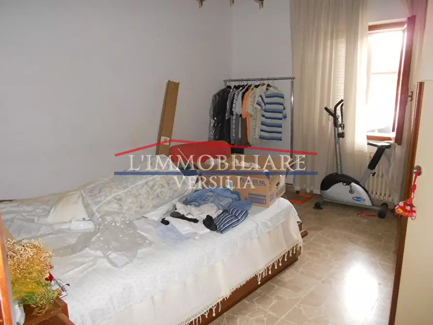 Immagine 22 di Casa bifamiliare in vendita  a Massa