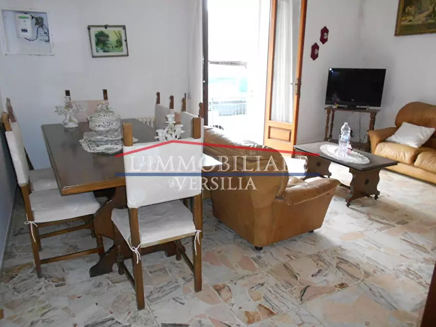 Immagine 11 di Casa bifamiliare in vendita  a Massa