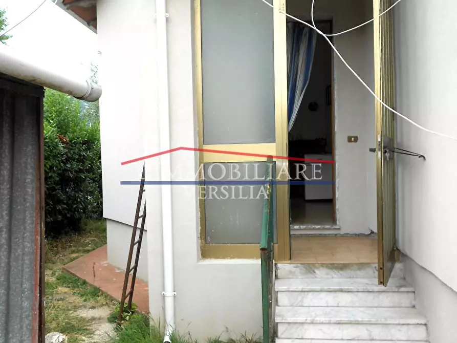 Immagine 7 di Casa bifamiliare in vendita  a Massa