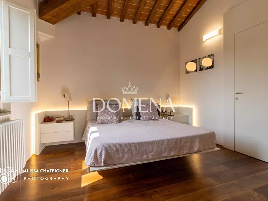 Immagine 13 di Appartamento in vendita  a Siena