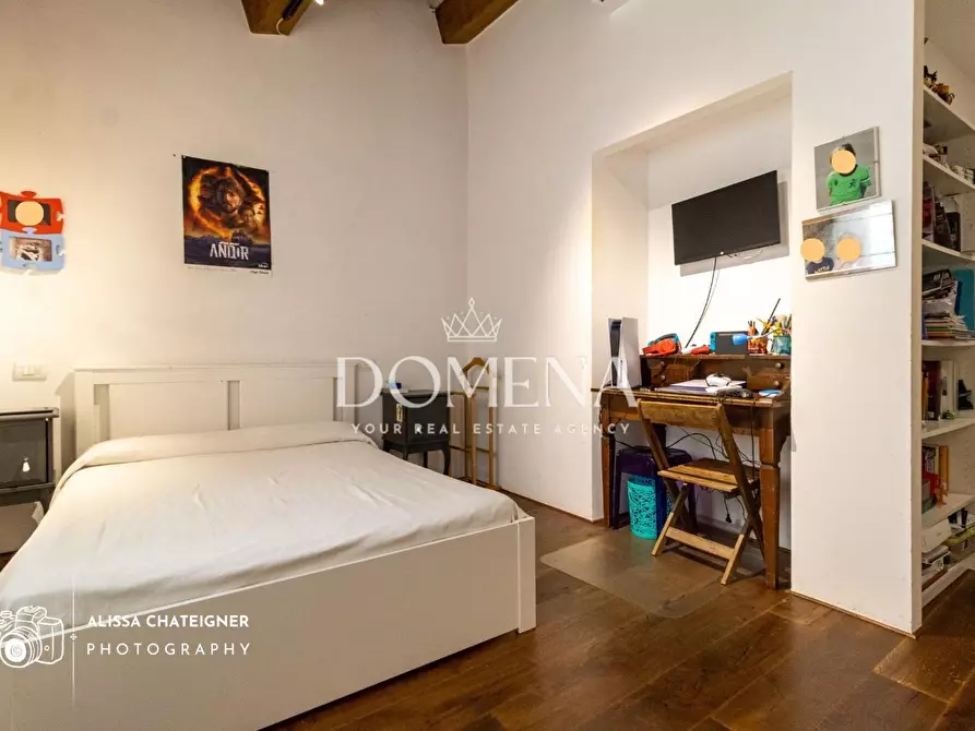 Immagine 36 di Appartamento in vendita  a Siena