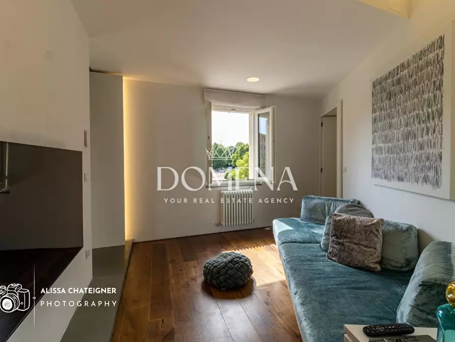 Immagine 12 di Appartamento in vendita  a Siena