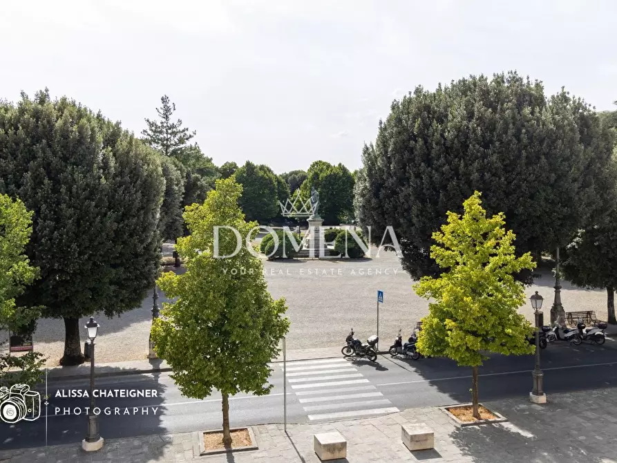 Immagine 22 di Appartamento in vendita  a Siena