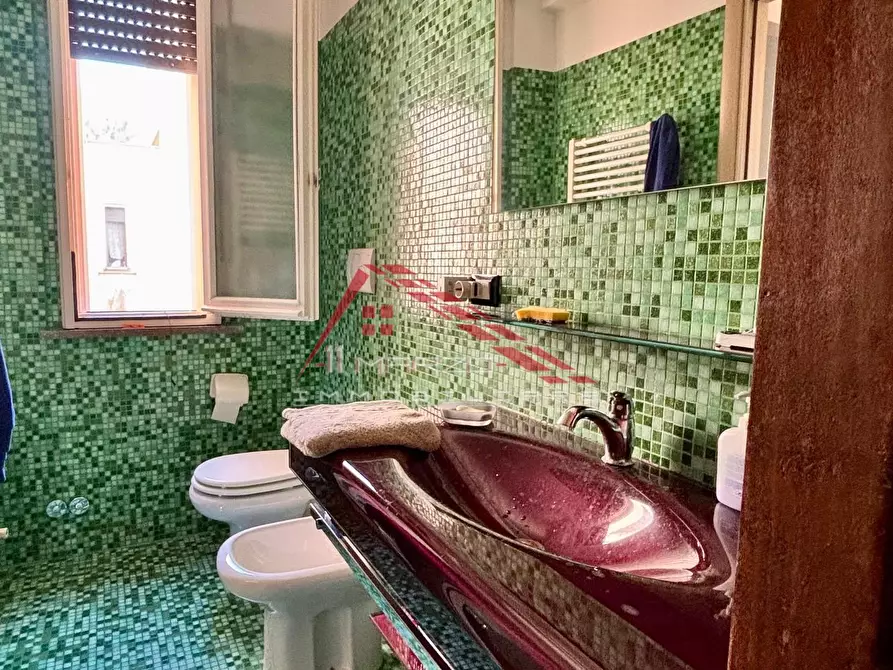 Immagine 12 di Appartamento in vendita  a Pisa