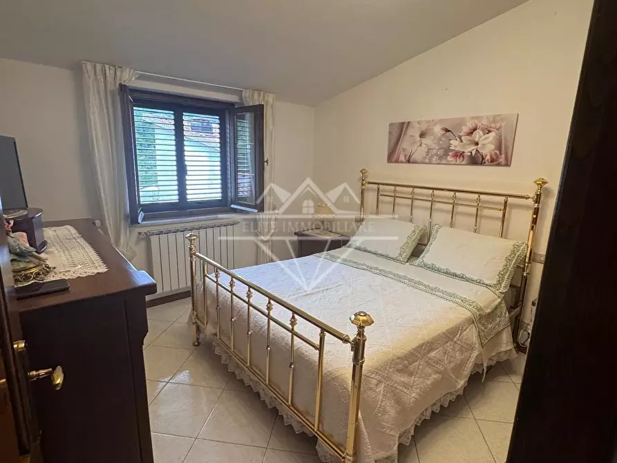 Immagine 15 di Terratetto in vendita  a Carrara