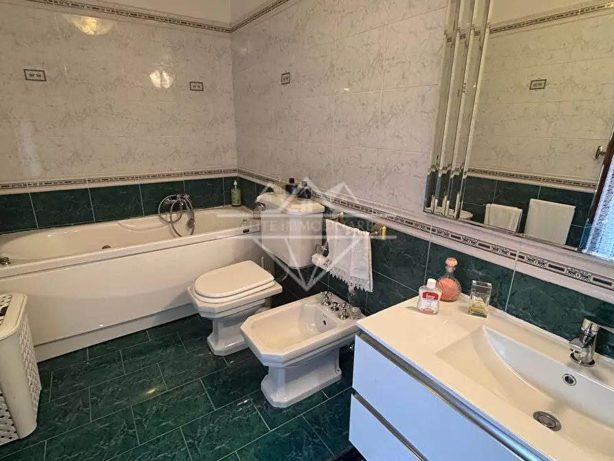 Immagine 18 di Terratetto in vendita  a Carrara