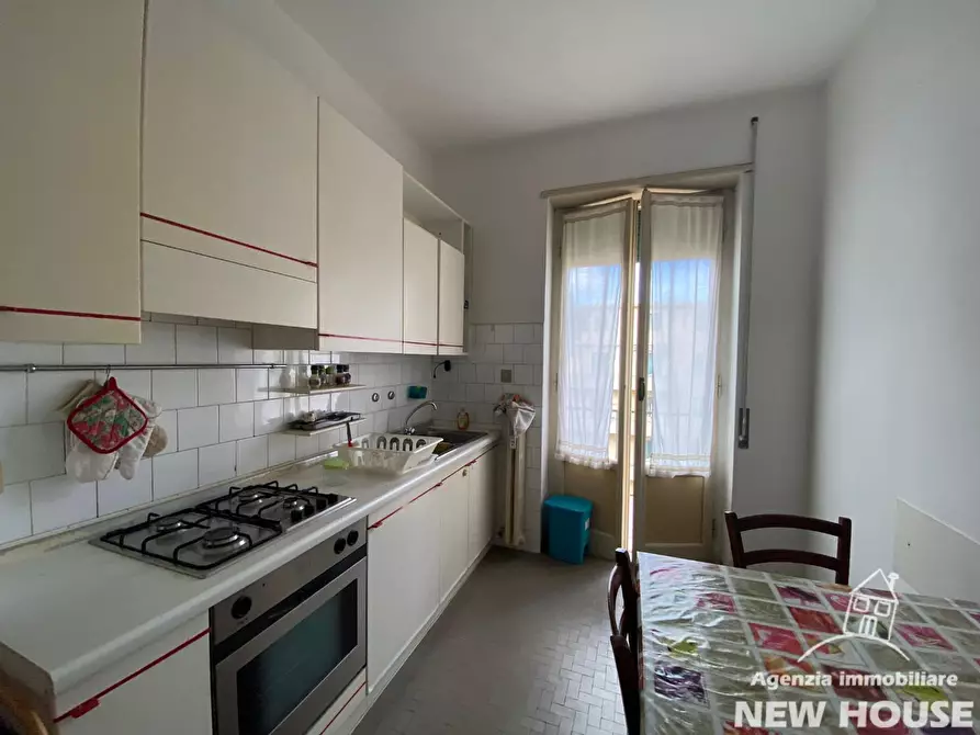 Immagine 37 di Appartamento in affitto  a Pisa