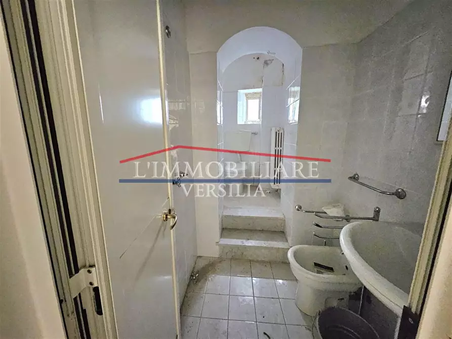 Immagine 9 di Appartamento in vendita  a Massa