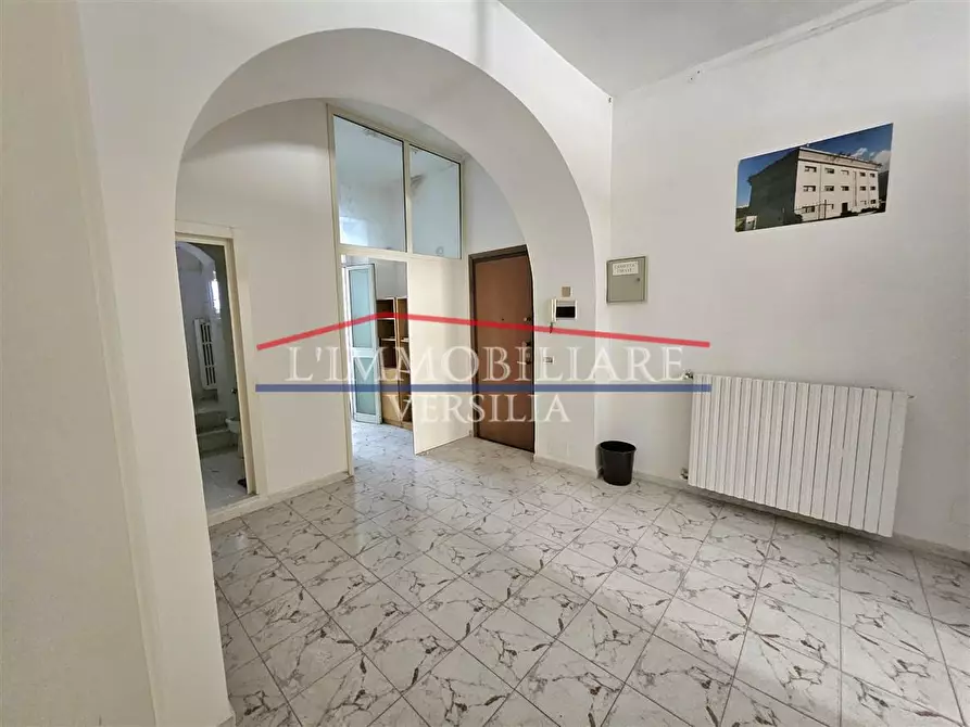 Immagine 1 di Appartamento in vendita  a Massa