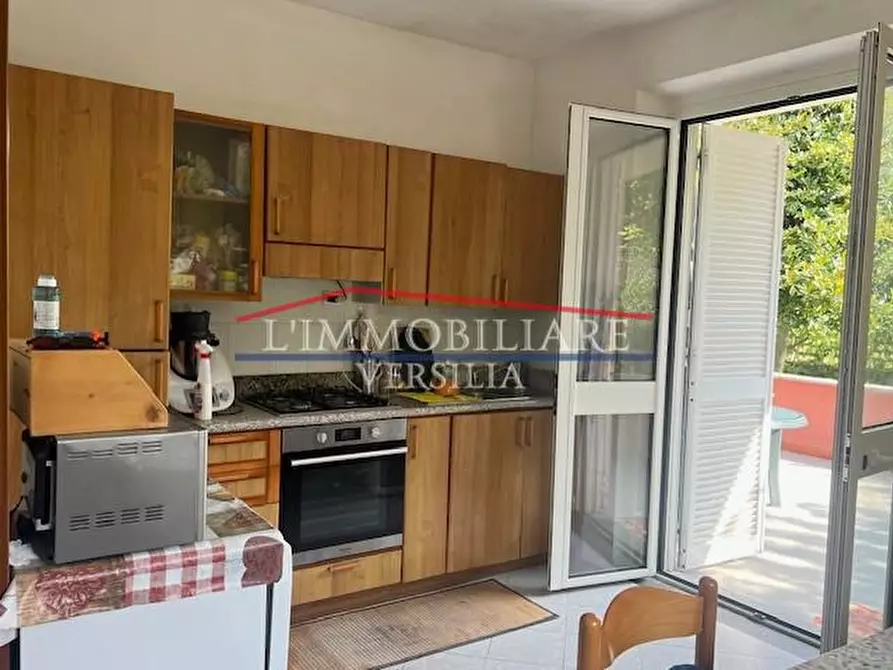 Immagine 17 di Casa bifamiliare in vendita  a Massa