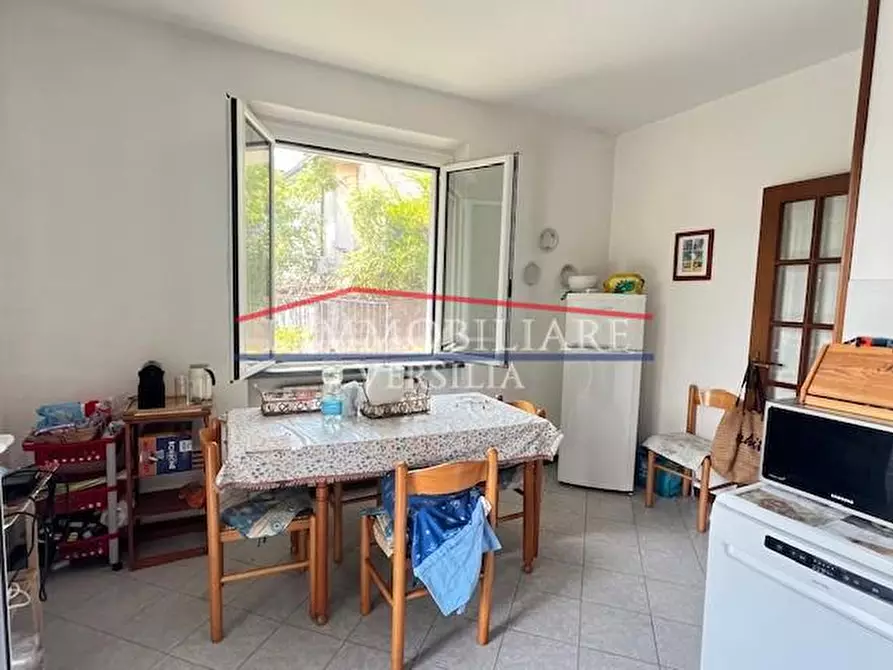 Immagine 18 di Casa bifamiliare in vendita  a Massa