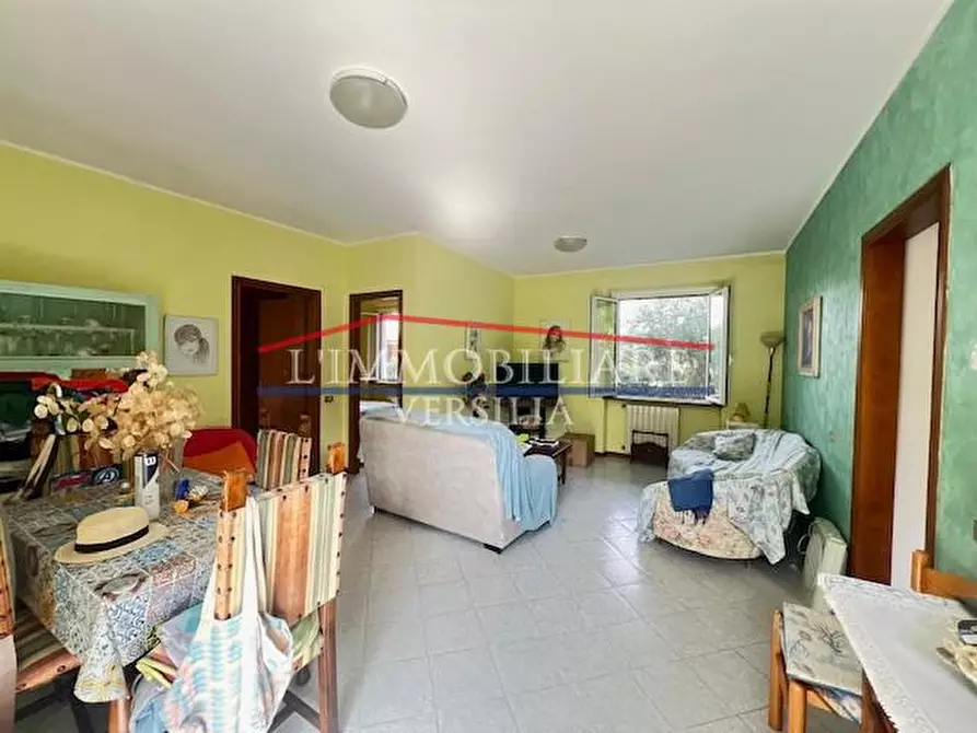 Immagine 10 di Casa bifamiliare in vendita  a Massa