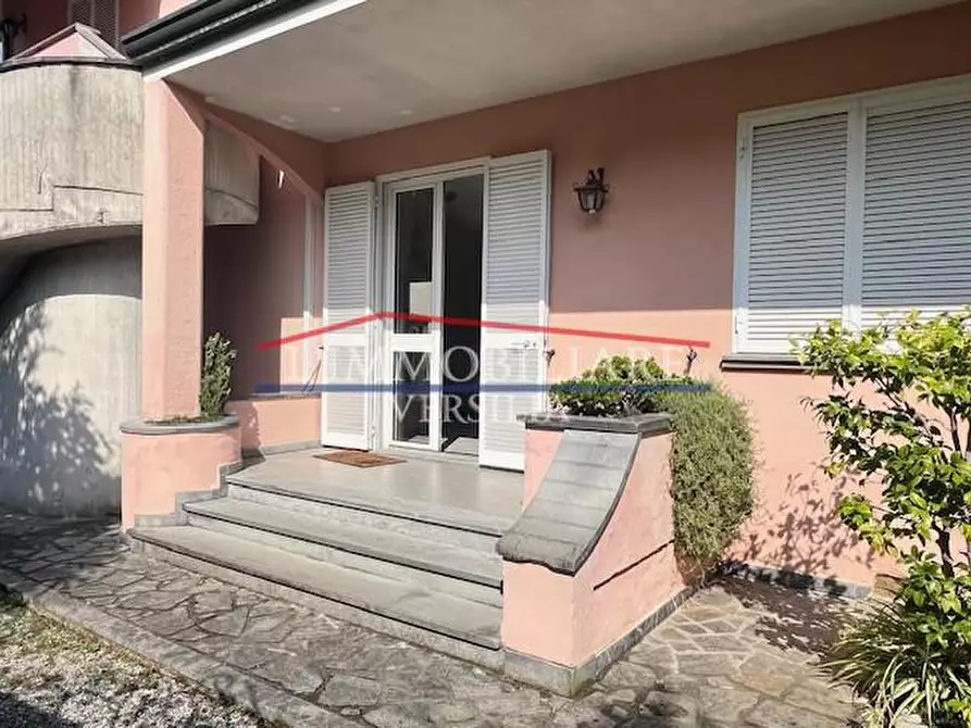 Immagine 8 di Casa bifamiliare in vendita  a Massa