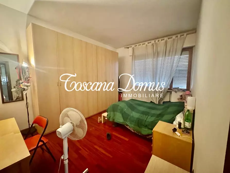 Immagine 9 di Appartamento in vendita  a Siena