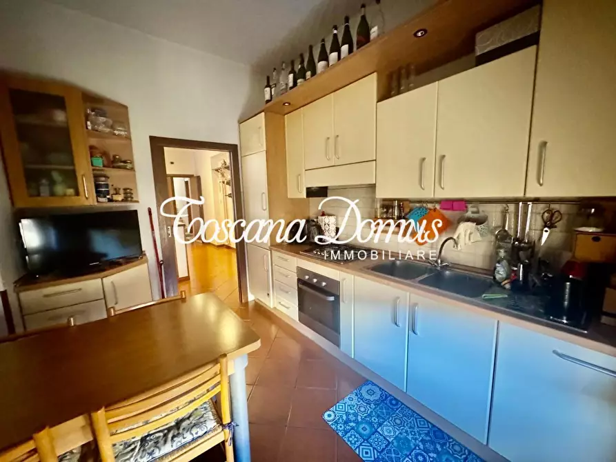 Immagine 8 di Appartamento in vendita  a Siena