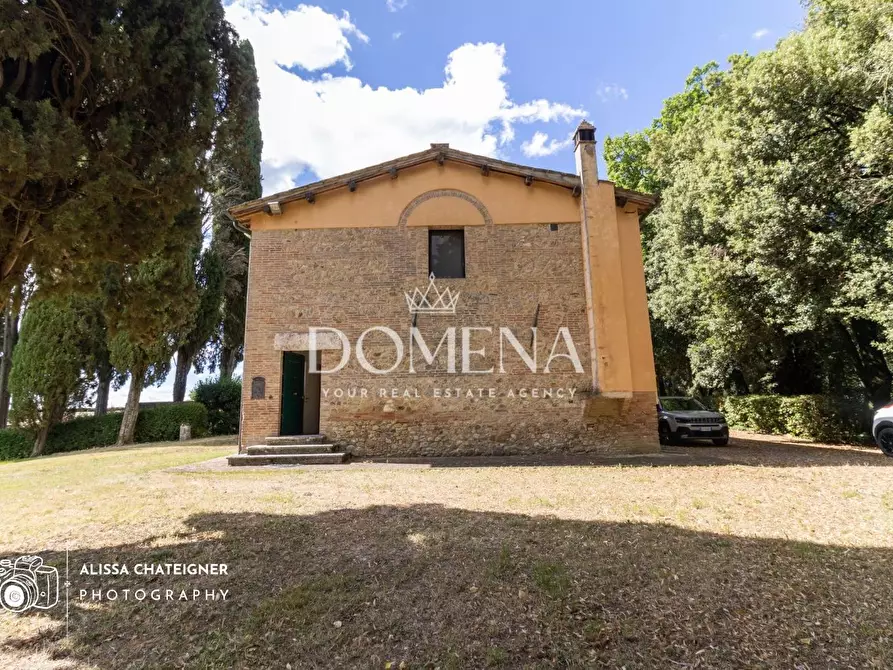 Immagine 4 di Porzione di casa in vendita  a Siena
