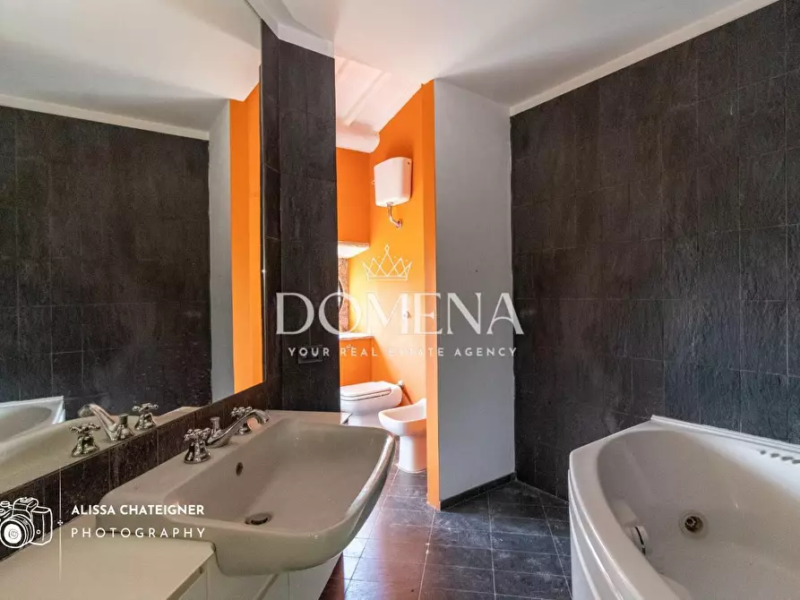 Immagine 39 di Porzione di casa in vendita  a Siena