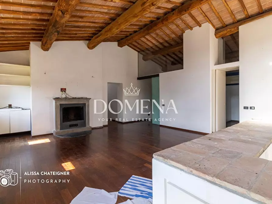 Immagine 19 di Porzione di casa in vendita  a Siena