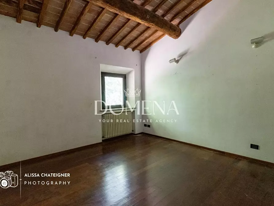 Immagine 35 di Porzione di casa in vendita  a Siena