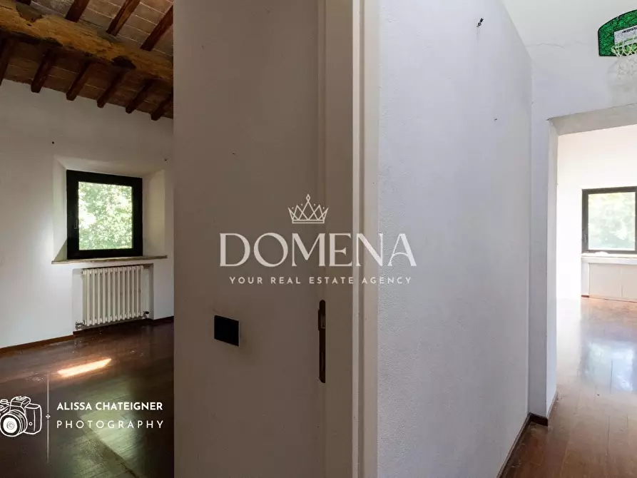 Immagine 26 di Porzione di casa in vendita  a Siena