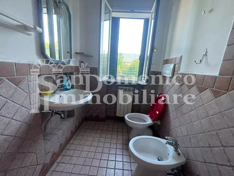 Immagine 3 di Villa in affitto  a Cascina