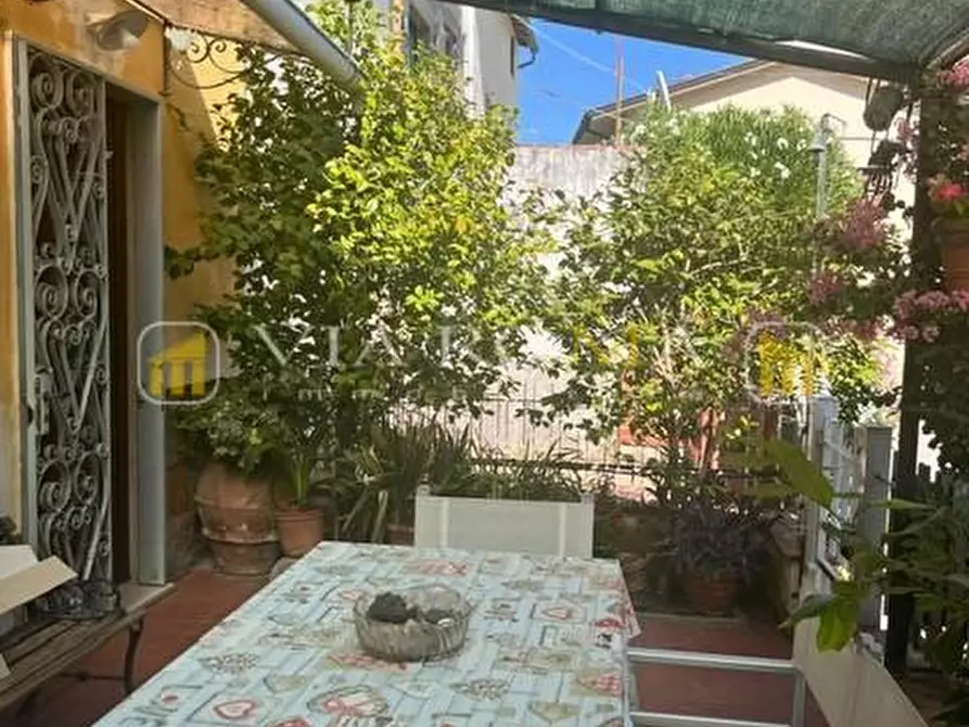 Immagine 4 di Terratetto in vendita  a Lucca