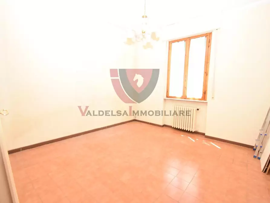 Immagine 22 di Appartamento in vendita  a Colle Di Val D'elsa