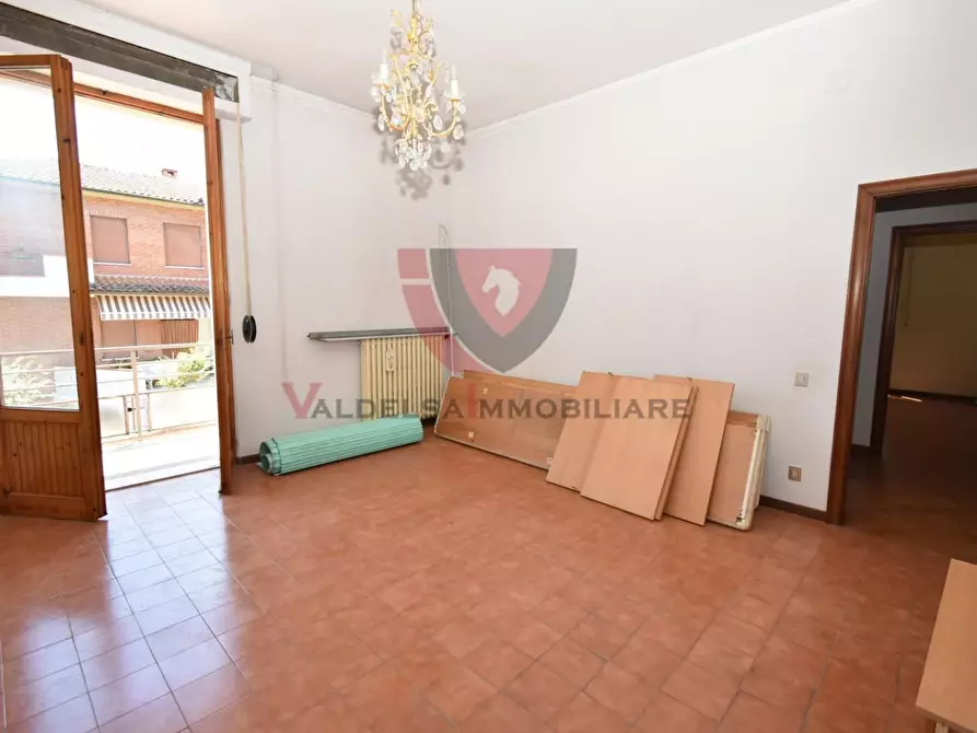 Immagine 25 di Appartamento in vendita  a Colle Di Val D'elsa