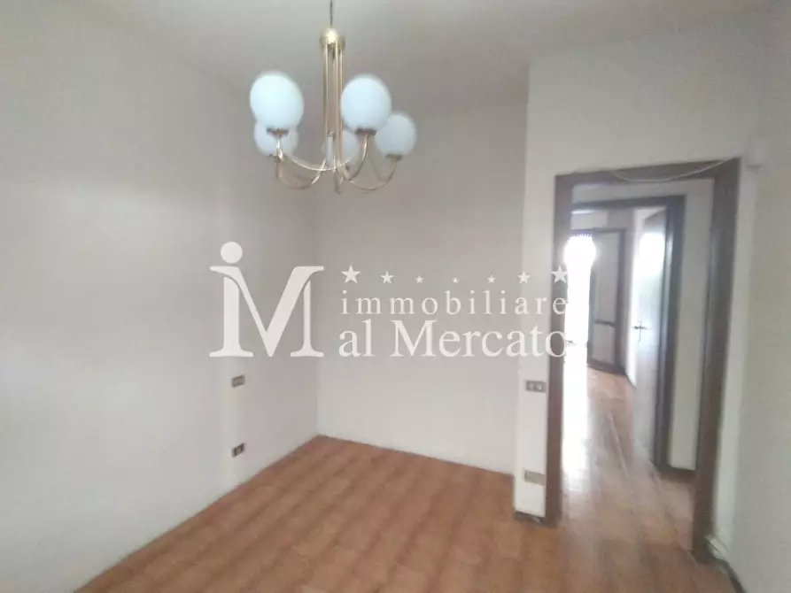 Immagine 11 di Appartamento in vendita  a Viareggio