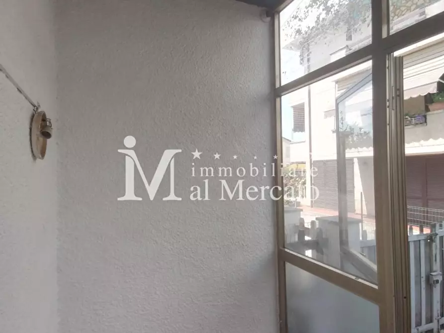 Immagine 5 di Appartamento in vendita  a Viareggio