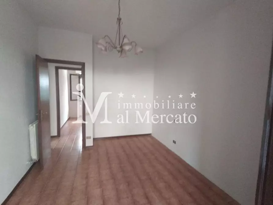 Immagine 6 di Appartamento in vendita  a Viareggio