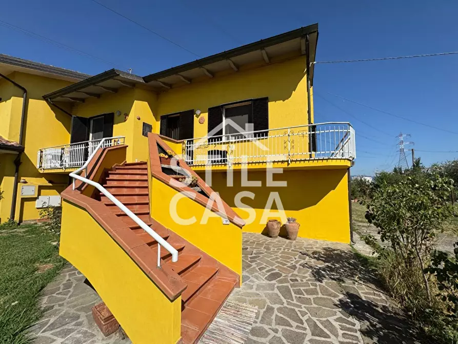 Immagine 30 di Casa bifamiliare in vendita  a Altopascio