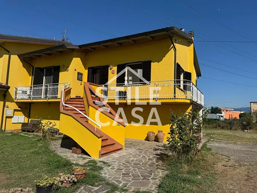 Immagine 41 di Casa bifamiliare in vendita  a Altopascio