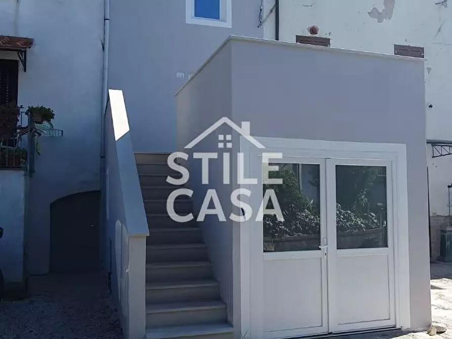 Immagine 1 di Terratetto in vendita  a Lucca