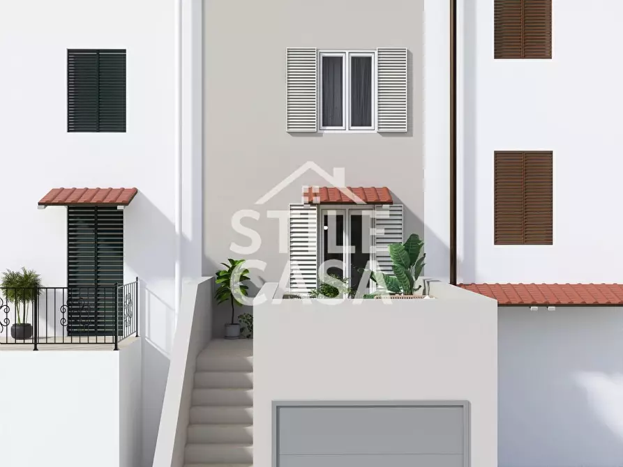 Immagine 2 di Terratetto in vendita  a Lucca