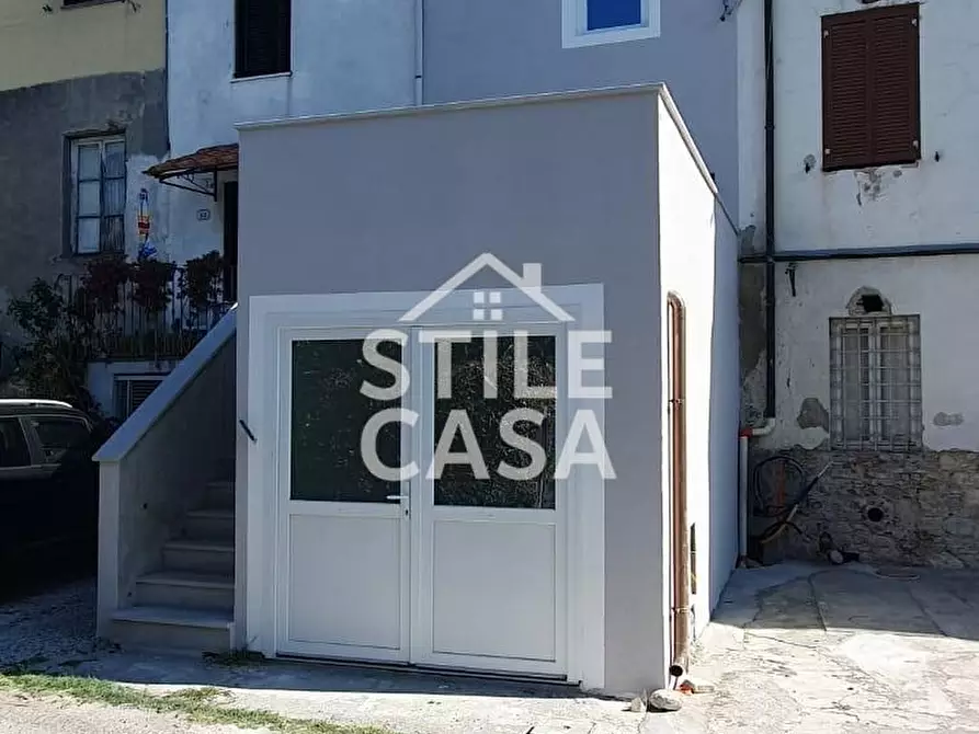 Immagine 45 di Terratetto in vendita  a Lucca