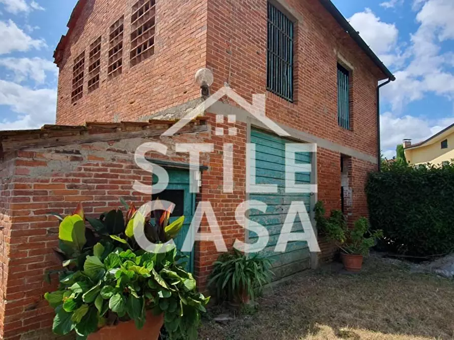 Immagine 14 di Casa indipendente in vendita  a Porcari