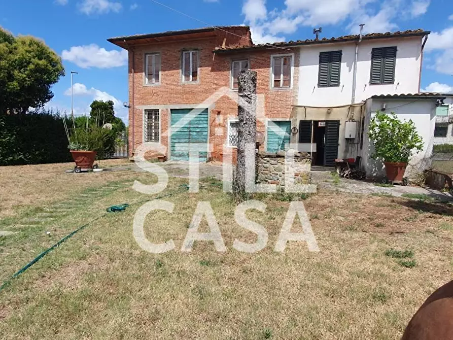 Immagine 1 di Casa indipendente in vendita  a Porcari