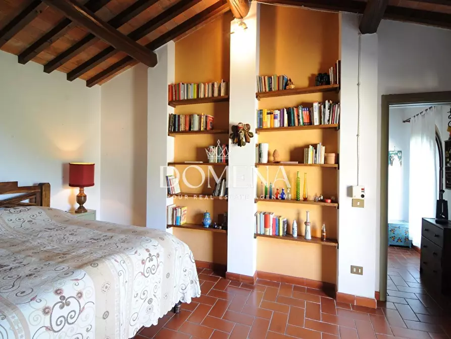Immagine 40 di Casa colonica in vendita  a Montespertoli